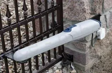 WINGO3524KCE sada pre krídlovú bránu do 3,5m/ krídlo, 2x WG3524 (24V, 85W, 1500N), 2x FLO2RE, 1xMC424R10 (vstavaný prijímač)