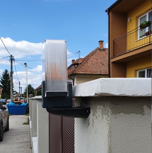 signálna lampa LED číra ERA LIGHT 90-240 V/ AC s integrovanou anténou 433.92MHz, 155x130mm, náhrada za EL