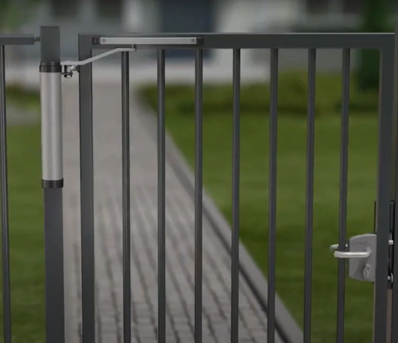 VERTICLOSE-2 - LOCINOX® - hydraulický zatvárač s klznou lištou, pre krídlové bránky do 150 kg / Strieborná - Čierna