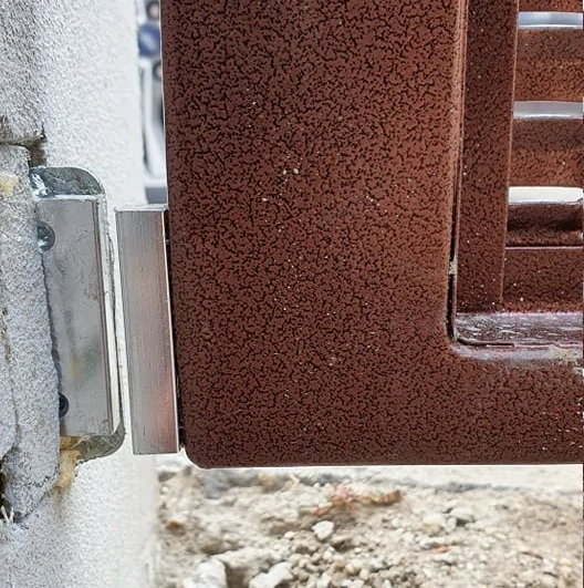 GSA05 povrchový magnetický spínač MS-05, kovový na použitie v exteriéry, rozmer 48x20x9mm, dosah 1cm