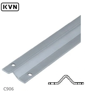 C906 - vodiaci profil `V` pre posuvné brány, pozinkovaný aj po hranách, v dĺžkach 2m / 3m / 6m, cena za KUS